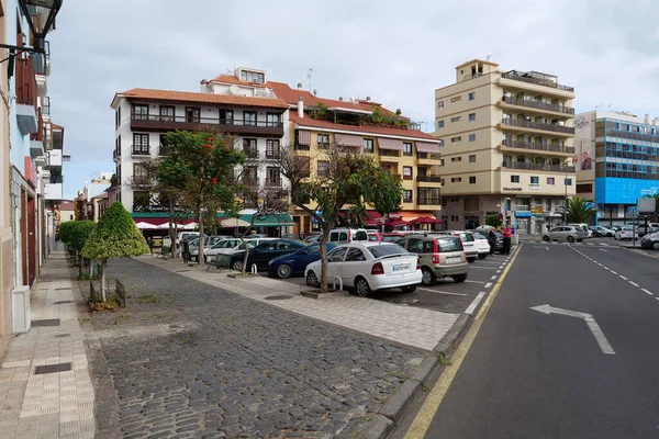 Teneryfa Puerto Cruz Hiszpania Września 2019 Samochody Ulicach Miasta Puerto — Zdjęcie stockowe