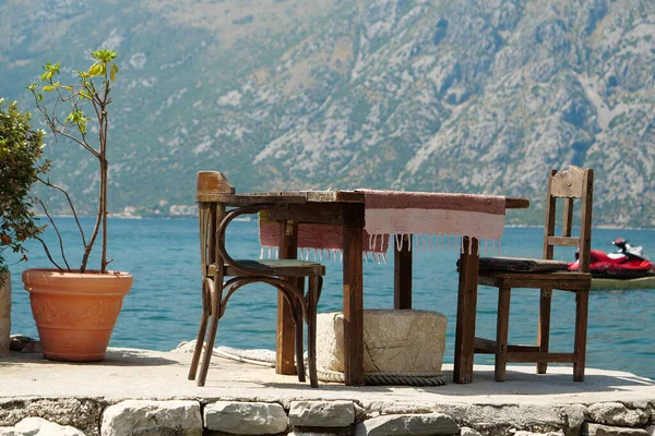 Table Chaises Sur Côte Baie Kotor Mer Adriatique Monténégro — Photo