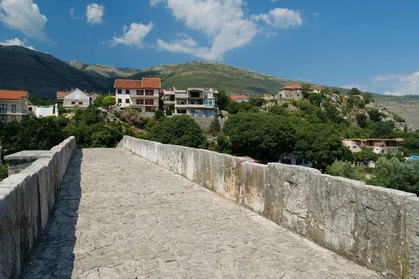 Puente Peróvico Arslanágico Sobre Río Trebisnjica Ciudad Trebinje Bosnia Herzegovina —  Fotos de Stock