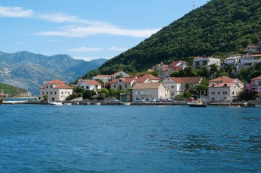 Karadağ 'daki Kotor Körfezi Manzarası