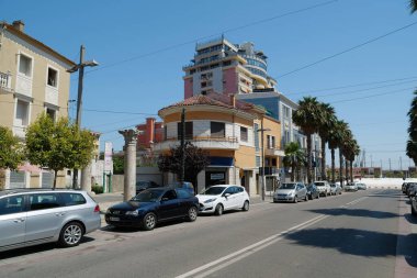 Arnavutluk, Durres, 7 Temmuz 2019: Tarihte Epidamnos veya Epidamnus ve Dyrrachium olarak bilinen Durres 'teki karayolu trafiği, Arnavutluk Cumhuriyeti' nin en kalabalık ikinci kentidir.