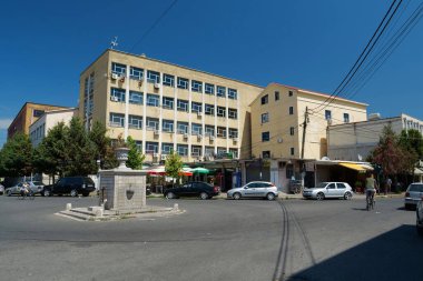 Shkoder, Arnavutluk, 7 Temmuz 2019: Arnavutluk Cumhuriyeti 'nde Scutari veya Scodra olarak bilinen Şkoder veya Şkodra kentindeki trafiğin taşınması