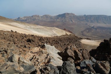 İspanya 'nın en yüksek dağı olan Volkan Teide' den panorama manzarası - 3718 metre, Teide Ulusal Parkı, Tenerife Adası, Kanarya Adaları, İspanya