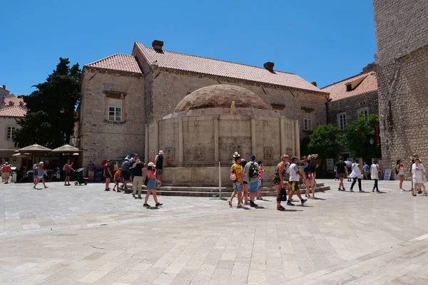Dubrovnik Croacia Junio 2019 Gente Las Calles Del Casco Antiguo — Foto de Stock