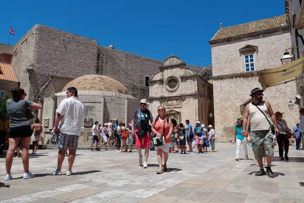 Dubrovnik Croatia Junho 2019 Turistas Nas Ruas Cidade Velha Dubrovnik — Fotografia de Stock