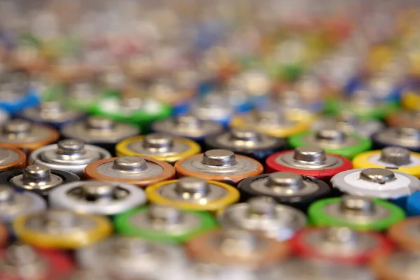 Veel Veelkleurige Gebruikte Batterijen — Stockfoto
