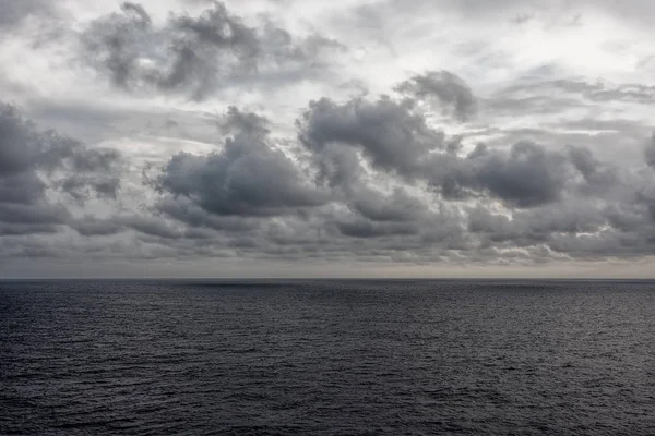 Oceano e nuvens — Fotografia de Stock