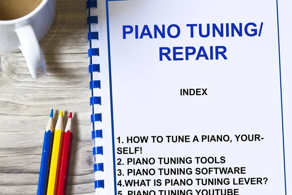 Piano tuner réparation — Photo