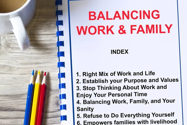 Balancing work and family concept- — Stock Photo, Image