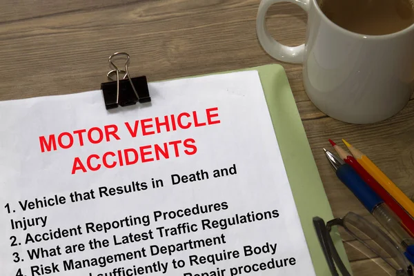 Motorlu araç repording kaza — Stok fotoğraf