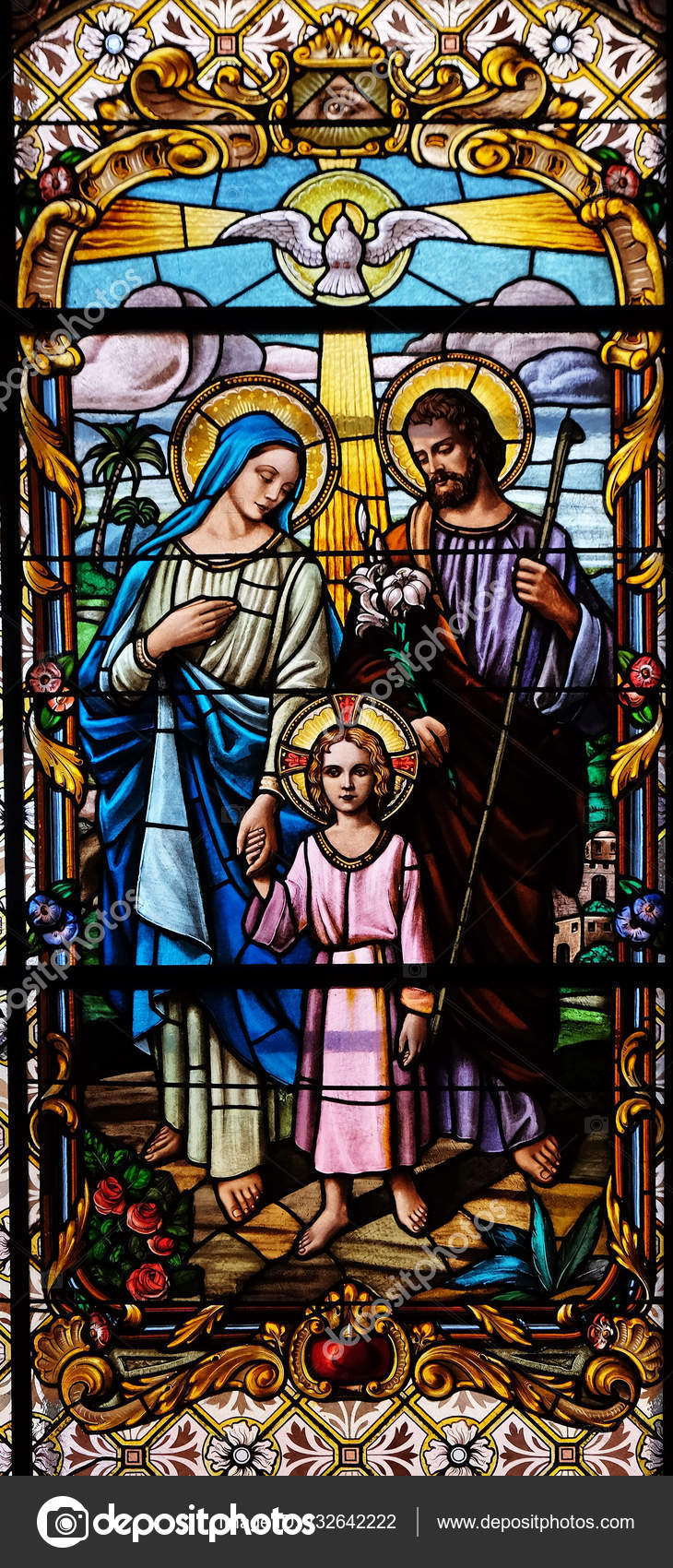 Holy Family, stained glass window – Stock Editorial Photo © zatletic
