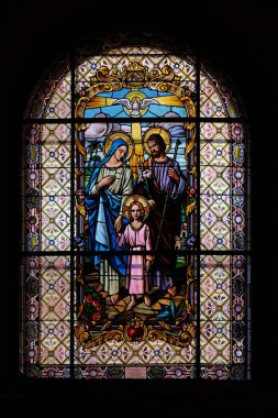 Kutsal Aile, vitray pencere