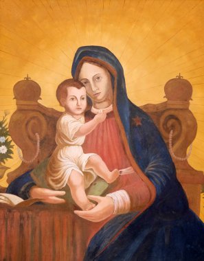 Bebek İsa, Zagreb, Hırvatistan'daki evin cephesinde boyama ile Meryem Ana