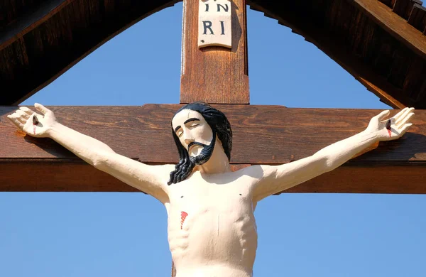 Crucifixo Roadside na região de Zagorje, Croácia — Fotografia de Stock