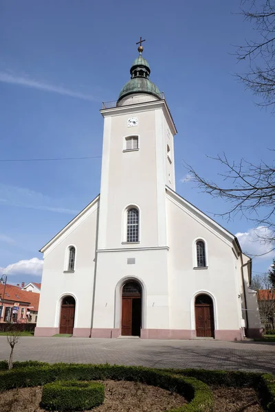 La iglesia parroquial de la Santísima Trinidad en Donja Stubica, Croacia — Foto de Stock