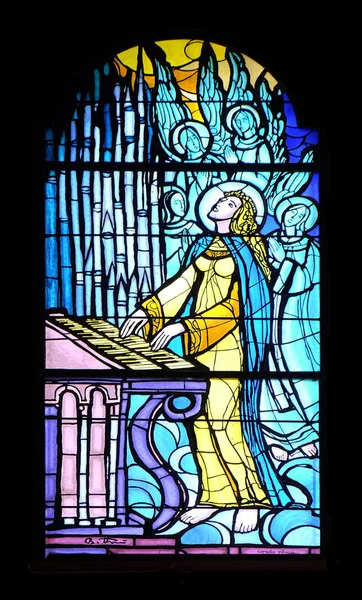 聖セシリア、ステンド グラスの窓 — ストック写真