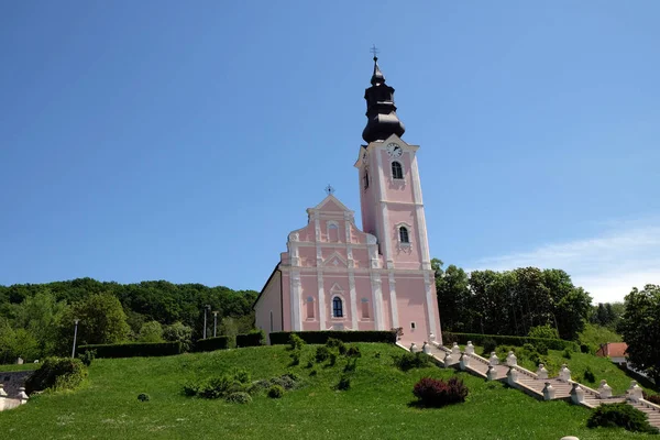 Kościół Wniebowzięcia Najświętszej Maryi Panny w Pakrac, Chorwacja — Zdjęcie stockowe
