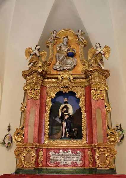 Altar mayor en la capilla de San Roque, Zagreb, Croacia — Foto de Stock