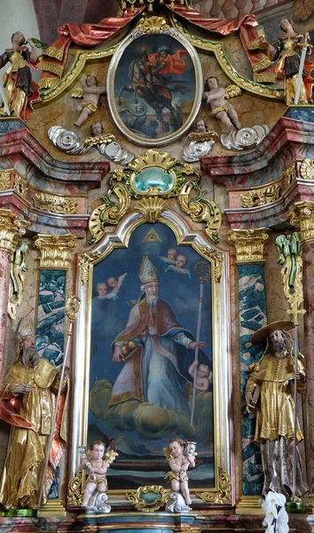 Svatý Mikuláš, kostel Panny Marie ze sněhu v Kamensko, Chorvatsko — Stock fotografie