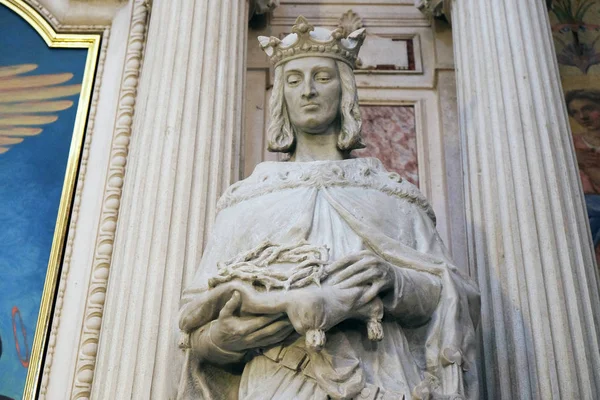 Статуя Святого на вівтарі Святого Франциска Ассизького в францисканський церква Благовіщення Пресвятої Богородиці в Любляна, Словенія — стокове фото