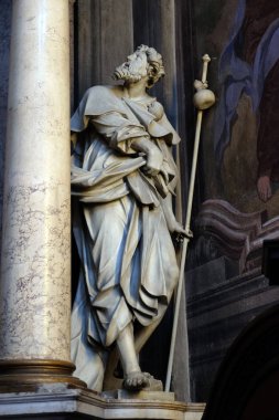 Saint Roch statue