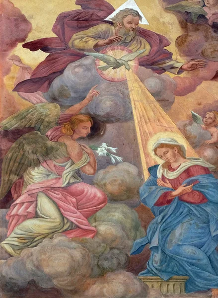 Neitsyt Marian ilmoittaminen — kuvapankkivalokuva