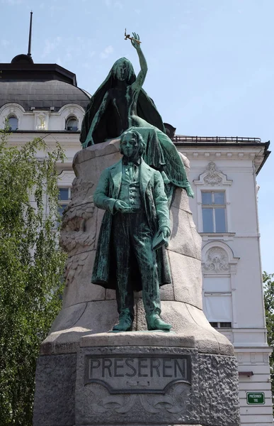 Památník z Francie Preseren v centru Ljubljana, Slovinsko — Stock fotografie