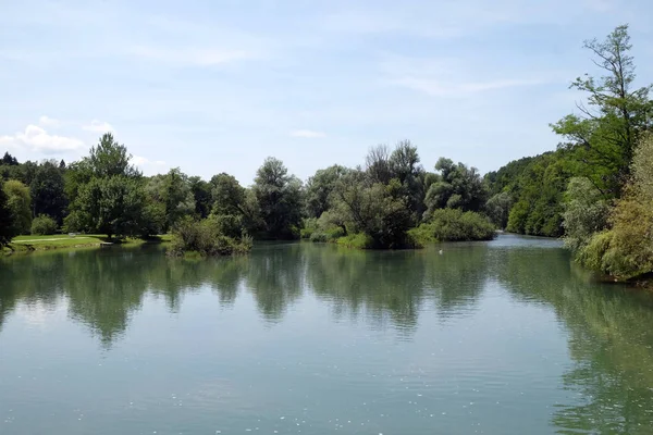 Řeka Krka, Otocec, Slovinsko — Stock fotografie