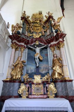 Holy Cross, bucak Lepoglava, Hırvatistan için Meryem Ana'nın Lekesiz Hamilelik Kilisesi Altar