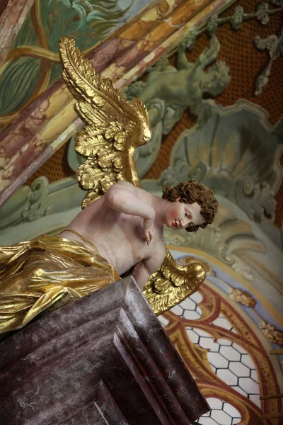 Angel, altar in parish Church of the Immaculate Conception of the Virgin Mary in Lepoglava, Croatia — Stock Photo, Image