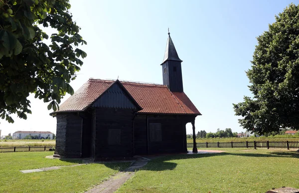 Kirche des verwundeten Jesus in Pleso, Velika Gorica, Kroatien — Stockfoto