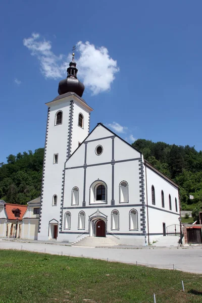 Parish Kilisesi Saint Nicholas Hrvatska Kostajnica, Hırvatistan — Stok fotoğraf