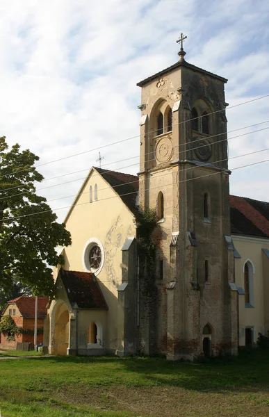 Приходская церковь Святого Антония Падуанского в Букевье, Хорватия — стоковое фото
