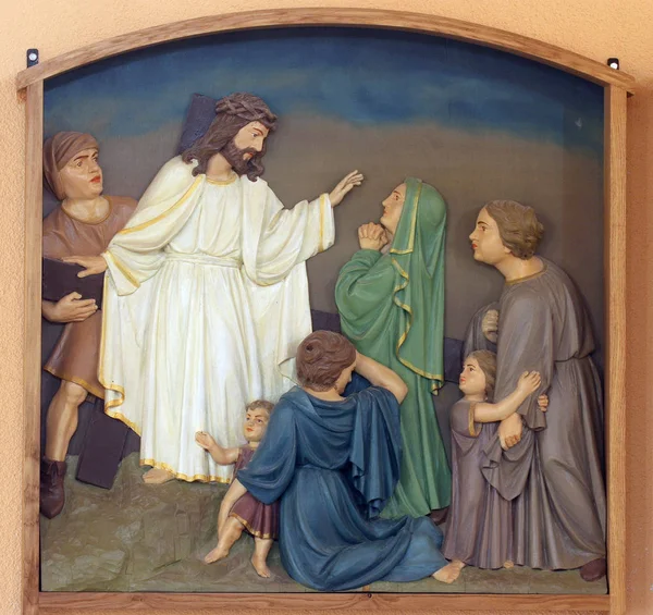 8th Stations of the Cross, Jesus meets the daughters of Jerusalem — Stock Photo, Image