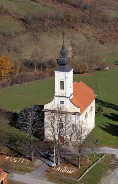 Farní kostel svatého Antonína Paduánského v Bucica, Chorvatsko — Stock fotografie