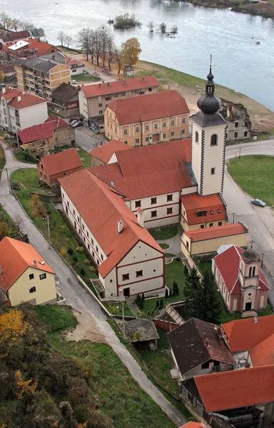 フルバツカ Kostajnica、クロアチアで聖ニコラスの教区教会 — ストック写真
