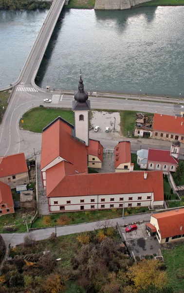 Chiesa parrocchiale di San Nicola in Hrvatska Kostajnica, Croazia — Foto Stock