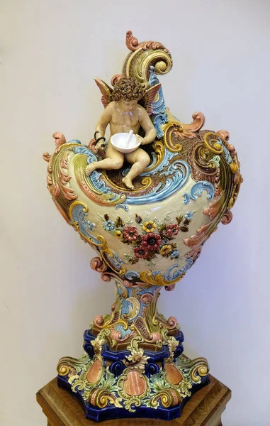 Dekoratív vázák, a 19. század utolsó negyedében — Stock Fotó