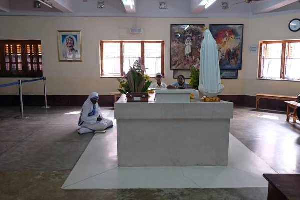 Tombeau Mère Teresa Maison Des Mères Kolkata Inde Février 2016 — Photo