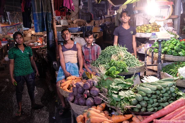 Boer Verkopen Groenten Nieuwe Markt Kolkata Februari 2016 — Stockfoto