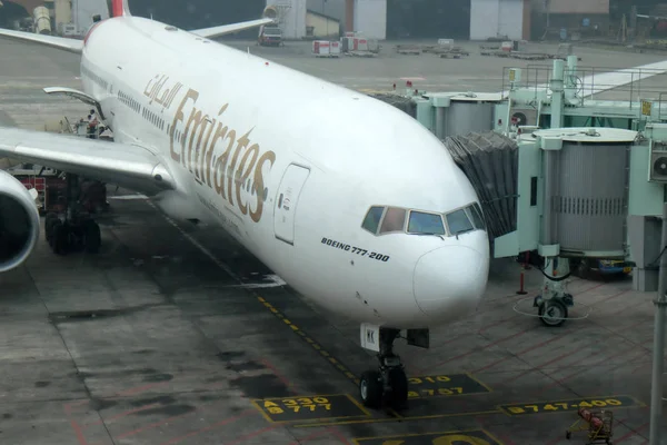 Boeing 777 200 Operated Emirates Kolkata International Airport India February — Stock Photo, Image