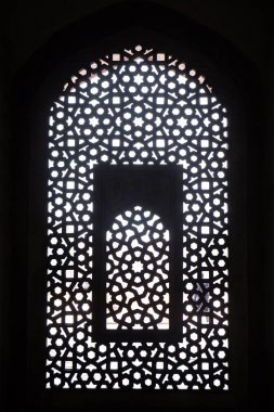 Karmaşık oyma taş pencere Grill'de Humayuns mezar, inşa emre Banu başladı tarafından 1565-72, Delhi, India