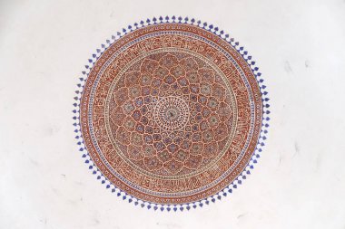 ISA Khan'ın mezarı tavanda detayını. Humayuns mezar kompleksi, Delhi, India