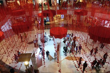 Select citywalk Saket Delhi, Delhi, Hindistan üzerinde 13 Şubat 2016 en popüler alışveriş yerlerinden iç.