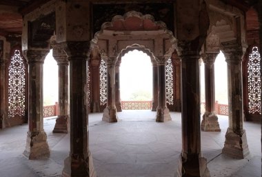 Sütunlar içinde Sarayı, Agra Kalesi, Unesco Dünya Mirası AGRA. Uttar Pradesh, Hindistan.