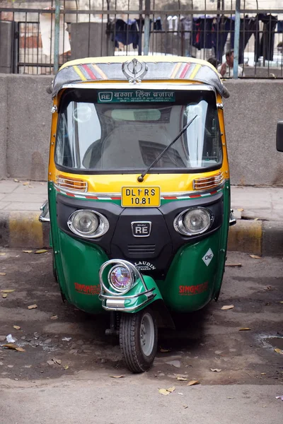 Tuk Tuk Autorickshaw Parking Old Delhi Railway Station India Febrero —  Fotos de Stock