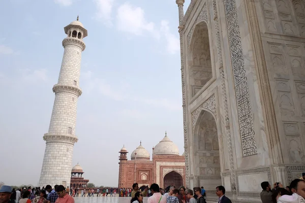 Taj Mahal Coroa Dos Palácios Mausoléu Mármore Branco Marfim Margem — Fotografia de Stock