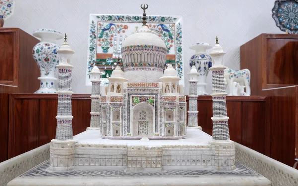 Marble Replica Almost Resembles World Famous Taj Mahal Display Souvenir — Stock Photo, Image