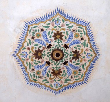 Jaipur, Rajasthan, Hindistan Amber Fort sarayda duvara güzel süsleme.