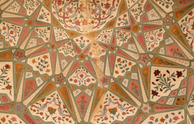 Jaipur, Rajasthan, Hindistan Amber Fort sarayda duvara güzel süsleme.